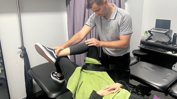 Hip labral tear diagnosis
