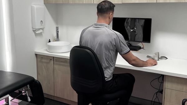 Patella dislocation assessment