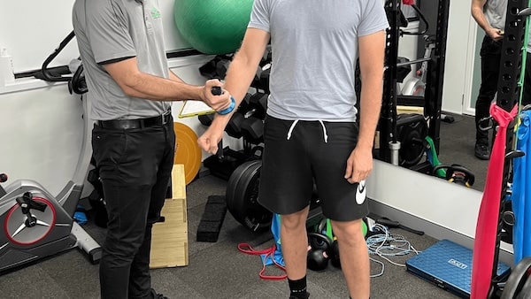 Physiotherapy helps rotator cuff tear
