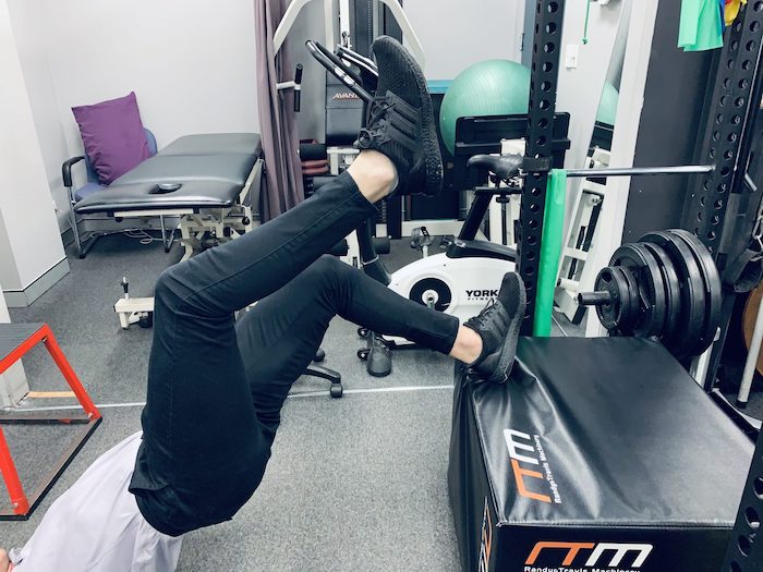hamstring tear treatment